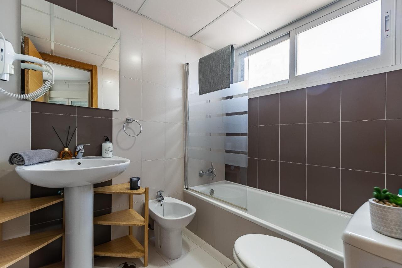 Modern Beach Apartment Valparaiso With Parking Malaga Zewnętrze zdjęcie